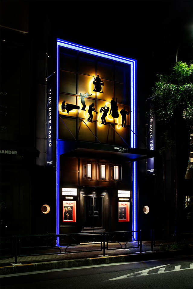 「ブルーノート東京 B1F バー・BACKYARD」でコラボカクテル「BLUE GIANT」を提供